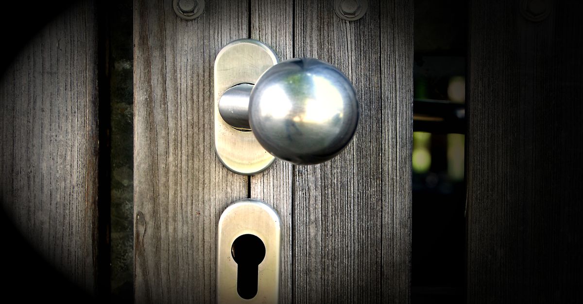 Signs It Is Time for a Door Knob Lock Replacement — Piscataway Locksmith Corp